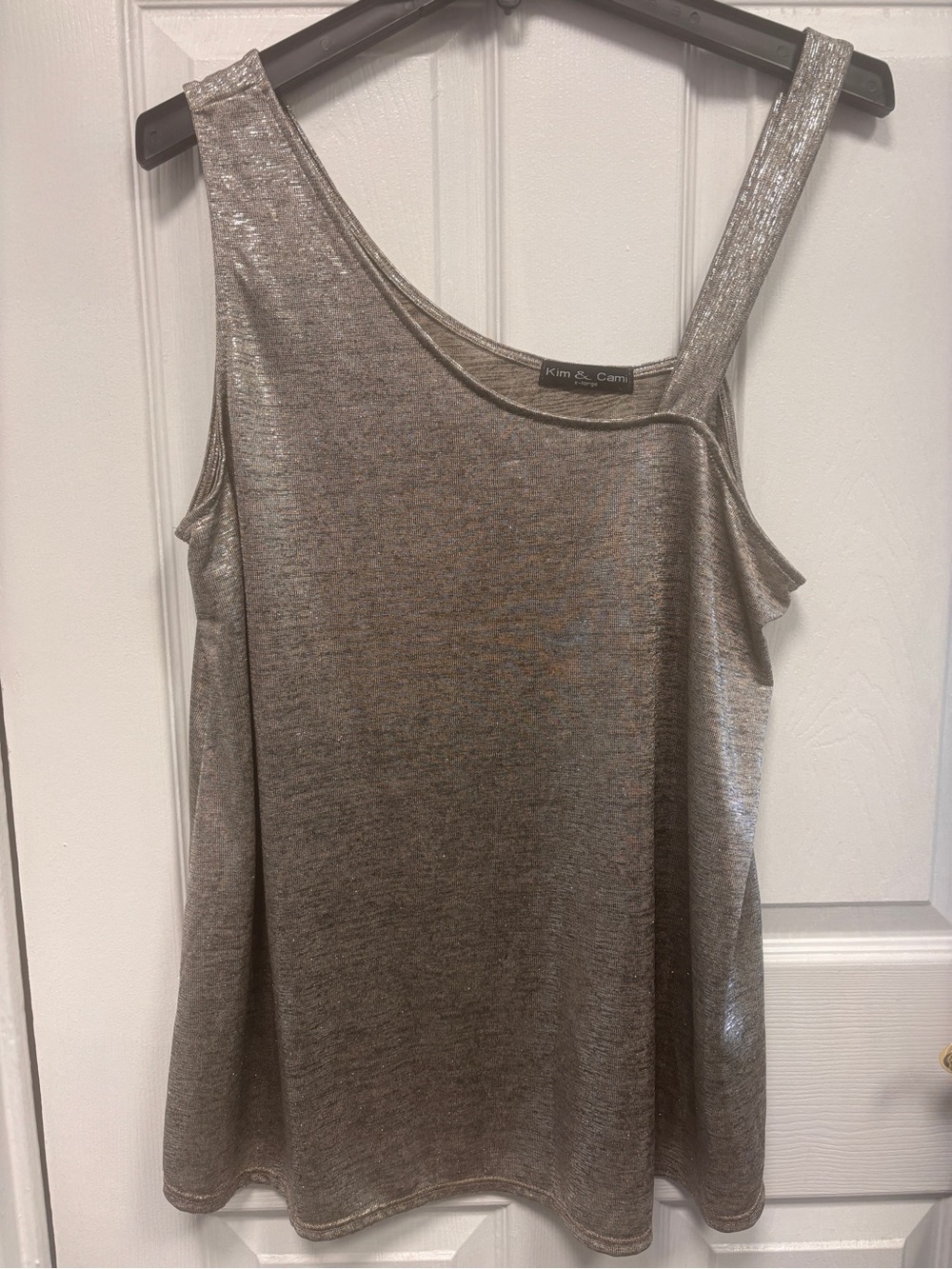Kim & Cami Shimmery Metallic One-Shoulder Tank Top in Taupe